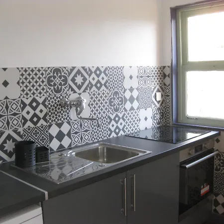 Les Deux Pentes Apartment