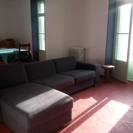 Les Deux Pentes Apartment